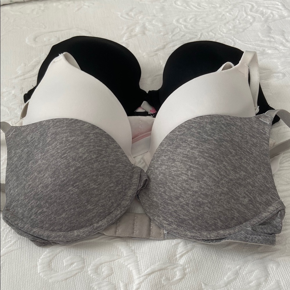 PINK Victoria's Secret Black and White Bras with Molded Cups